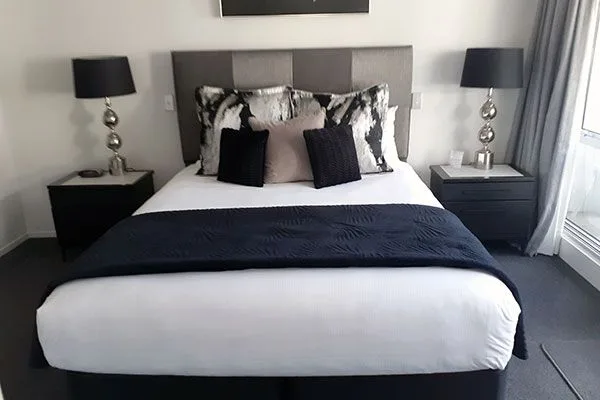 bedroom 2f