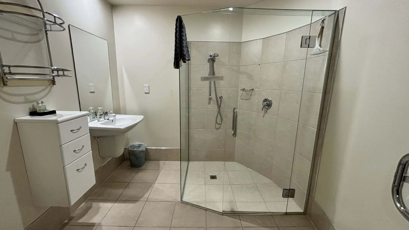 shower 2g