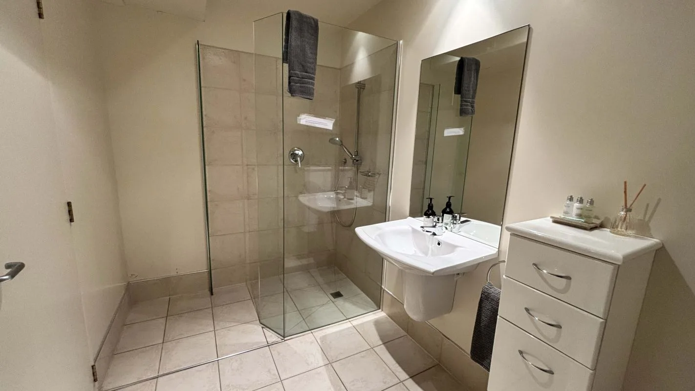 2d ensuite